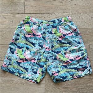 Vineyard Vines Tropical Print Men's Swim Trunks Size Medium Pink Blue Green